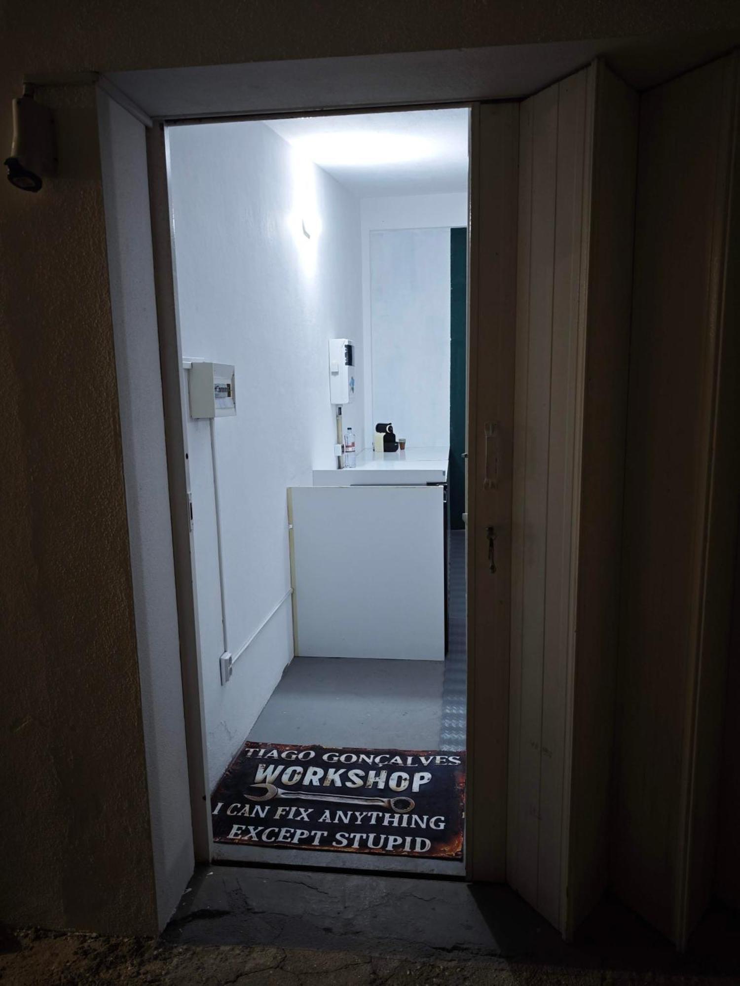 Garage4Me Pool Opcional Hotell Esmoriz Exteriör bild